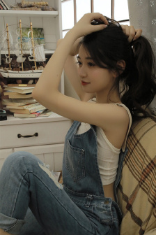 可脱卸衣服并互动的游戏
